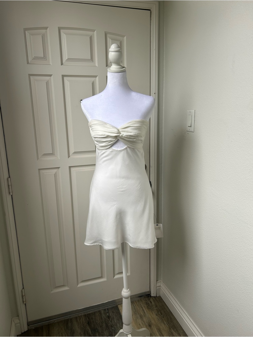 American Threads Ivory Satin Cutout Mini Dress NWT Size Small